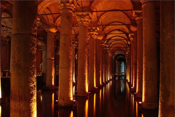 <p><b>Trkiye, stanbul </b></p>    Yere Batan Sarnc