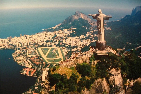 <p><b>Brezilya </b></p>    Rio de Jenario, sa Heykeli