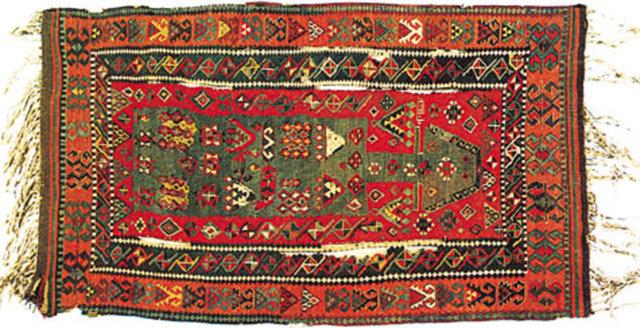 Duvara aslan kilim