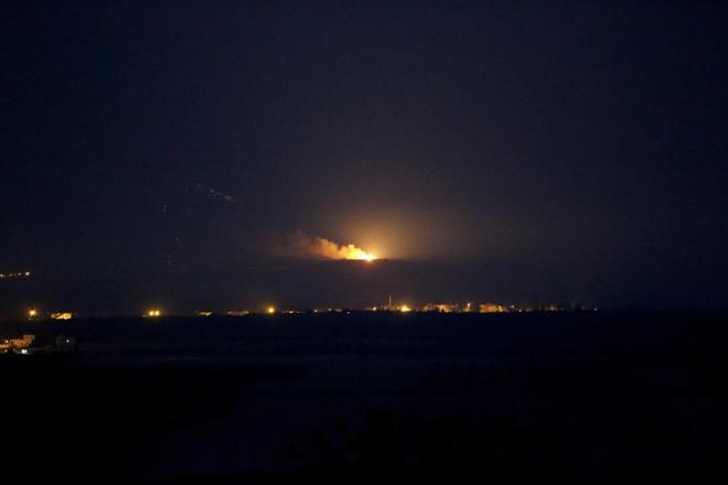 Frtna obsleri ve ok namlulu roketatarlarla (NR) gerekletirilen youn topu atnn ardndan sava uaklaryla blge bombaland.