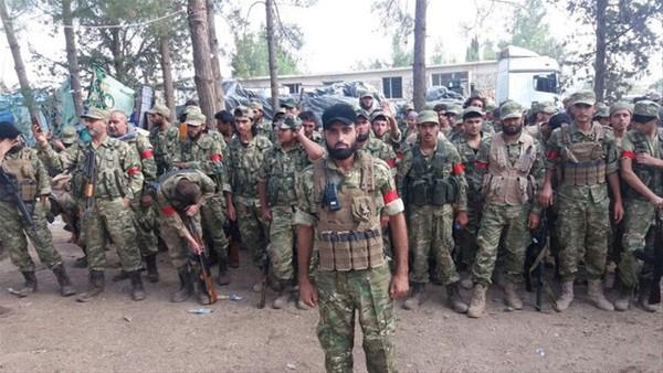 ID'e kar Trk Ordu'suna destek veren farkl gruplardan oluan Zrhl birliklerin ieri girmeden ve girdikten sonraki fotoraflarn Gvenlik Uzman Mete Yarar yorumlad.