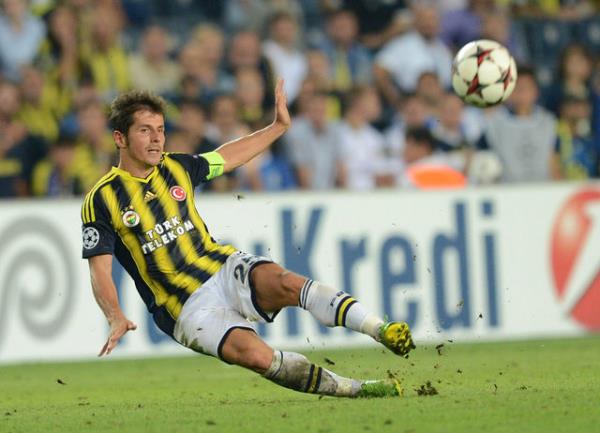 Man 77. dakikasnda Giroud'un penaltdan att golle skoru 3-0 yapan ngiliz temsilcisi, sar-lacivertli takmn son dakikalardaki ataklarnda kaleci Szczesny ile gole izin vermedi.