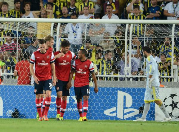 Ancak bu yarda da etkili bir oyun ortaya koyamayan sar-lacivertliler, 51. dakikada Gibbs'in golne engel olamad.