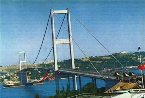 Al iin mobil eref tribn aralar gidiyor...