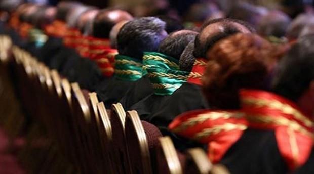 3 BN HAKM VE SAVCI    Adalet Bakanl'ndan yaplan duyuruda ise, 3 bin hakim ve savc aday alnaca bildirildi. Bavurular, 11 - 20 Ekim 2016 tarihleri arasnda bireysel olarak internet araclyla veya SYM bavuru merkezleri araclyla elektronik ortamda alnacak.