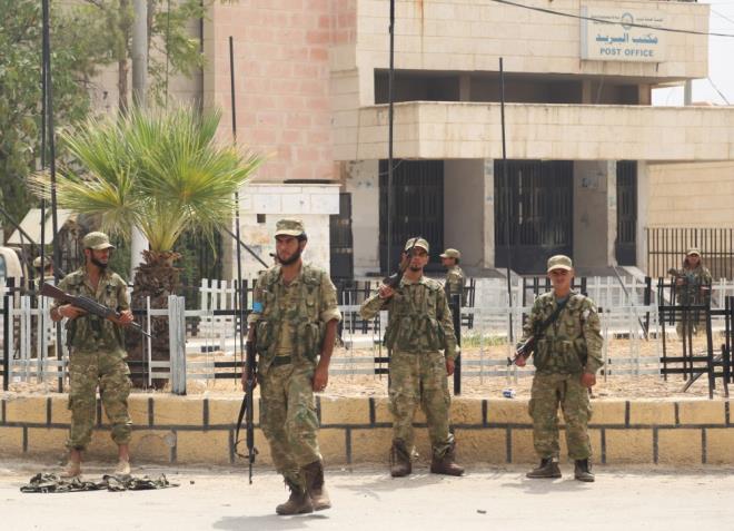 Dier taraftan, Cerablus'ta hayatn normale dnmeye balamasyla DAE militanlarndan kaan blge halknn evlerine dn sryor.