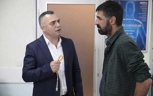 DER ADAYLARA SAYGIM SONSUZ"  <p>Tabii ki dier adaylarn emeklerine saygm sonsuz ancak niye hep 'en iyi erkek oyuncu' adaylar, barollerden seiliyor?