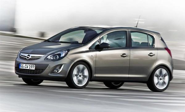 Corsa, 1.3 litrelik dizel motoru ile 100 km'de ehir ii 3.8 litre, ehir d da 3.1 litre yakt tketiyor. Otomobilin sat fiyat ise 41.913 TL.