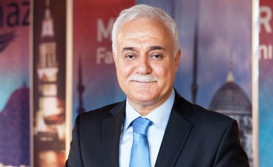 nl ilahiyat Prof Dr. Nihat Hatipolu'nun sosyal medya hesaplarnda kendisine ait 4 adet fotoraf paylald.