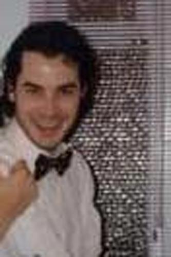 Bu kvrck sal, yakkl adam Fikret Kukan.