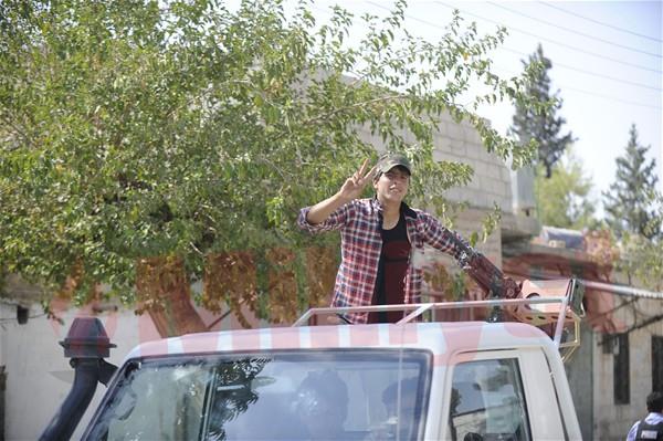 rgtn erkek ve kadnlara belirli elbiseleri giymelerinin zorunlu klndn belirten Ebu Udey, rgt tarafndan kadnlarn yzlerinin tamamnn rtlmesinin zorunlu olduunu ifade etti.