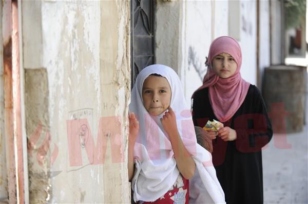 SO militanlar bir yandan ilerleyiini srdrmeye alrken, dier yandan Cerablus ile merkezi ve Trkiye snrna yakn noktalarda ID militanlarnca daha nce denmi olan mayn ve patlayclar kontroll ekilde imha ediyor. Patlamalar ve ardndan ykselen dumanlar Trkiye tarafndan da duyuluyor.