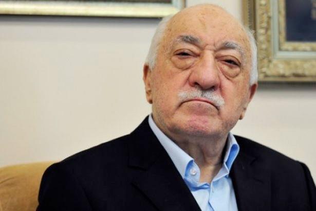 &#8220;FET ile mcadelede bundan sonra atlmas gereken adm"n sorulduu katlmclardan yzde 32'si &#8220;FET'nn siyasi aya temizlenmeli" dedi. Yzde 22'lik kesim &#8220;Yeni FET'ler, benzer paraleller oluturmak isteyenlere frsat verilmemeli" derken, yzde 18'lik grup, &#8220;Halkn dini ve milli duygularnn istismar edilmemesi iin gereken tedbirler alnmal" ifadesini kulland. Yzde 11'lik katlmc ise &#8220;Madurlar kitlesi oluturulmamal" hassasiyetini dile getirdi.