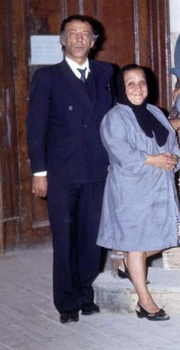 ADLE NAT - MNR ZKUL    Sinemaya uzun yllar emek veren Adile Nait ve Mnir zkul, beyazperdenin unutulmayan ikililerinden...