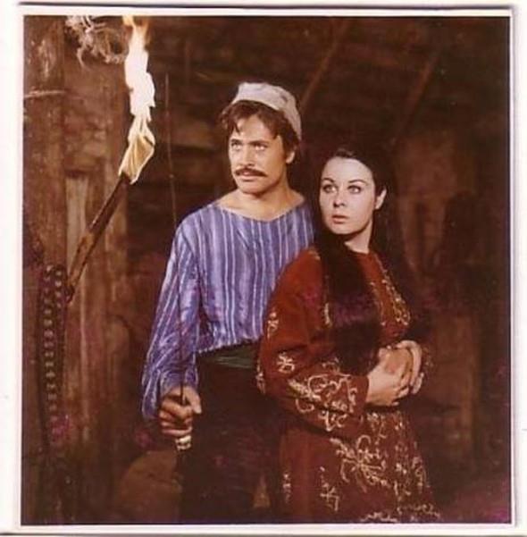 Byk gie baars elde eden filmin ardndan Girik ve Arkn; 'Byk Yemin', 'Gnlden Yarallar', 'Kolsuz Kahraman' ve 'Krolu' bata olmak zere bir ok filmde birlikte kamera karsna geti.