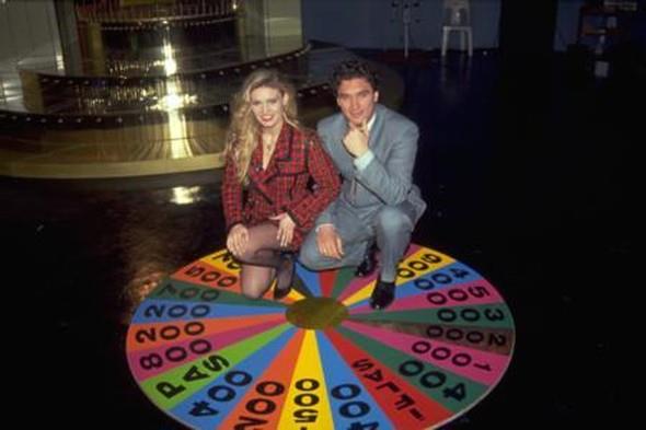 YASEMN KOAL - TARIK TARCAN    Trk televizyonlarnn en uzun soluklu yarmalarndan biri arkfelek.