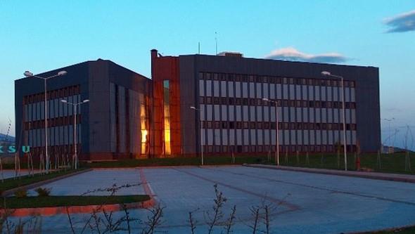 St mam niversitesi<p>      Alnacak kii says: 1<p>      Unvan: Memur<p>      Bran: Avukat