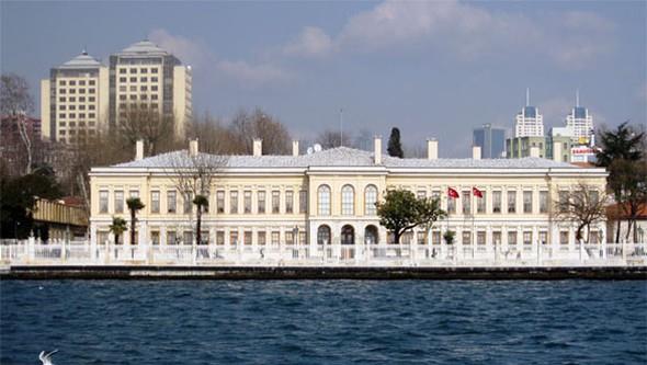 Mimar Sinan niversitesi<p>      Alnacak kii says: 7  <p>    Unvan: Aratrma grevlisi<p>      Bran: blge planlama, mzik, dans, arkeoloji