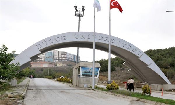 Dzce niversitesi<p>      Alnacak kii says: 12<p>      Unvan: Prof-Do-Yrd.Do<p>      Bran: Kimya, ilahiyat, ormanclk, sanat tasarm, spor, ziraat turizm