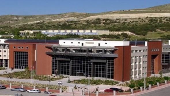 Necmettin Erbakan niversitesi  <p>    Alnacak kii says: 1<p>      Unvan: Szlemeli personel<p>      Bran: Biliim