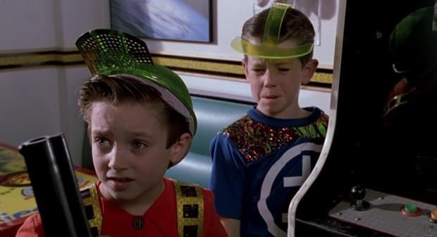 Elijah Wood   <p>  Gelecee Dn 2 (1989)