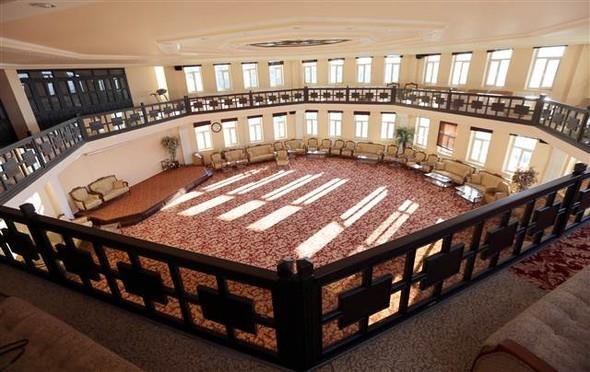 Palandken ilesinde FET ile balantl olduu belirlenen zel Aziziye Kolejine giden ekipler, yaptklar aratrmada nemli bulgulara ulat.