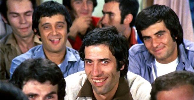 Maalesef ks ayrldk Kemal'le...lk defa aramzda ok ciddi bir ey oldu. Ciddilemezdik hibir zaman...Ben de ok ciddiletim o da yle ve bir anda ilikimiz kopuverdi...