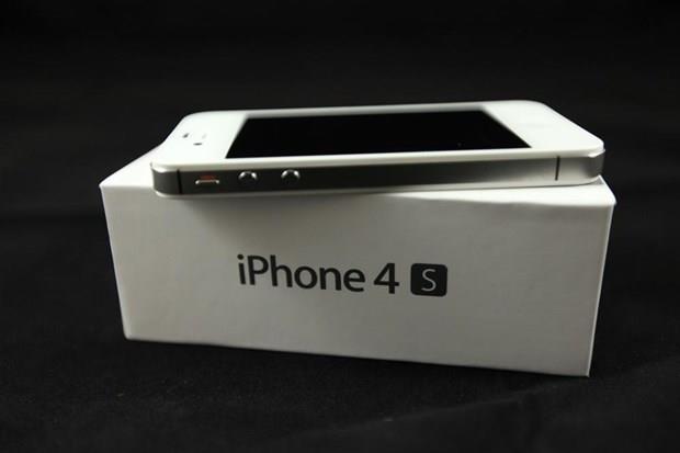 iPhone 4S <br>    115.2 milimetre