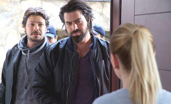 Yakkl oyuncunun, Grkan Uygun'un diziden ayrlmasnn ardndan boluu bir trl doldurulamayan 'Memati'nin tahtna kurulaca konuuluyor.