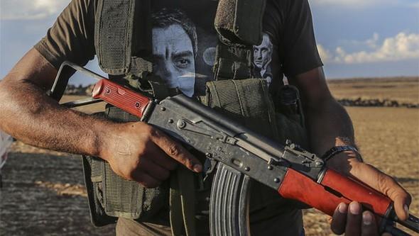 SO askerleri, Trk Silahl Kuvvetleri Mterek zel Grev Kuvveti ve Koalisyon Hava Kuvvetlerince Suriye'nin kuzeyinde terr tehditlerine kar balatlan Frat Kalkan Harekat kapsamnda Cerablus civarndaki operasyonlarn srdryor.