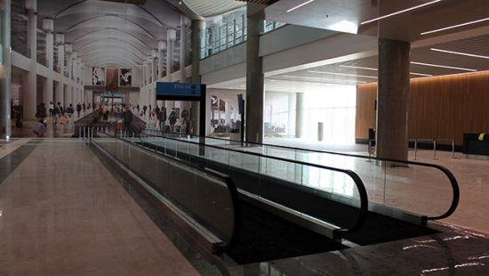 Havalimannn en zor etaplarnn yapldn dile getiren Akayolu, aylk yzde 4 gibi bir ilerleme salamay amaladklarn, u anda fiziki olarak havaliman inaatnn yzde 30'u tamamland.