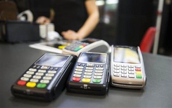 5 - Kar��la�t�rma yapmadan kredi kullanmak  Sizin i�in �nemli olan faiz oran�, masraflar, �ekebilece�iniz miktar gibi kriterleri online kar��la�t�rma sitelerinden kar��la�t�rarak de�erlendirebilir ve b�ylece ba�vurunuzu ger�ekten size en uygun olan bankaya yapabilirsiniz. �htiya� kredisi faiz oranlar�n� an�ndan kar��la�t�rmak i�in "�htiya� Kredisi Kar��la�t�rma" sayfam�za bakabilirsiniz.