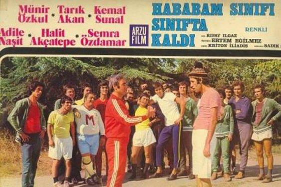 Hababam Snf, Mahmut Hoca'y mutlu edebilmek iin onu hastaneye sahte diplomalarla ziyarete gitmi, aslnda mezun olamamtr.  Film, Hababam Snf serisindeki kadrosu en geni olan ve en ok izlenen film olurken, Melih Kibar'n yapm olduu mzikleri de 13. Antalya Altn Portakal Film Festivali'nde "En iyi zgn mzik" dlnn sahibi oldu...