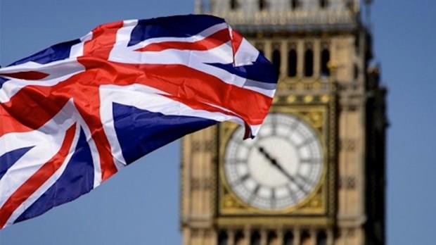 �ngiltere  Buras� Stonehenge efsanelerinin, Londra?n�n k�lt�rel arenas� kadar gizemli oldu�u bir yer. Monar�i, Shakespeare tiyatrosu, ��leden sonra �aylar� ve yerel barlar? T�m bunlar Britanya?ya 2015 y�l�nda 34,2 milyon ziyaret�i �ekti. �o�u �ngiltere?ye gitse de di�erleri �sko�ya, Galler ya da Kuzey �rlanda?y� ke�fetmeyi tercih etti.