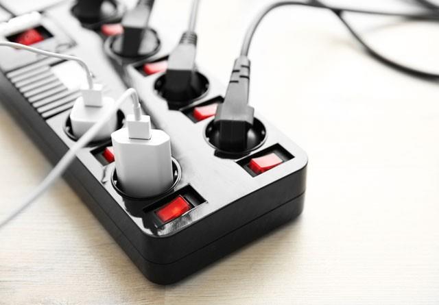 oklu priz - 1-2 yl  oklu prizlerin bir kapasitesi vardr. Kapasitenin zerine karsanz ciddi problemlere yol aabilir.