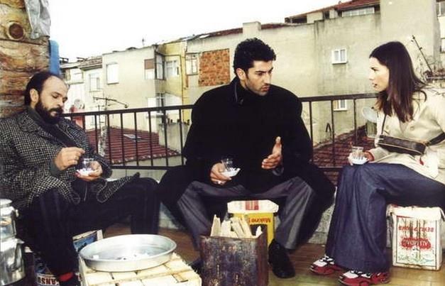 DEL YREK  Deli Yrek: Bumerang Cehennemi, Osman Snav'n yazp ynettii bir 2001 Trk aksiyon filmi.