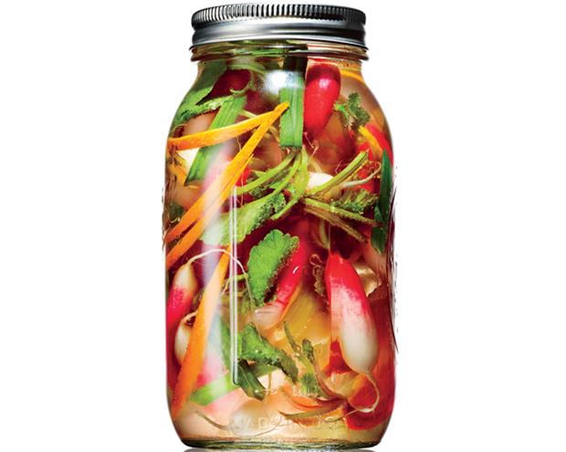 Kurutulan sebzeler veya meyveler bez torba ya da cam kavanozlarda, serin ve karanl�k yerlerde ve nem almayacak �ekilde muhafaza edilmelidir.