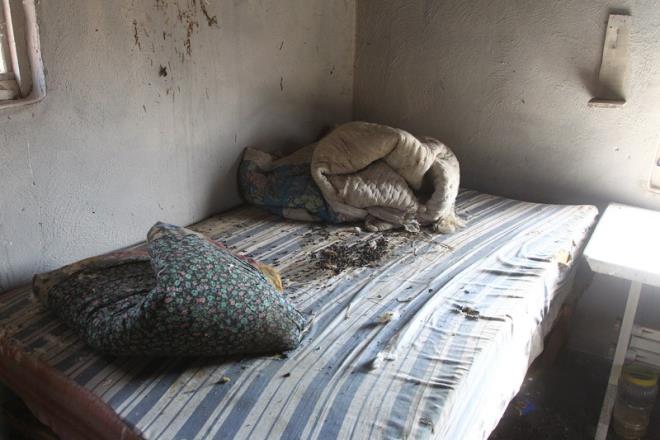 Adil ksz'n baevinde kalp kalmad ise jandarma ekiplerinin yapt aratrma ve evden alnan eyalardan alnacak parmak izlerinin tespit edilmesinin ardndan ortaya kacak.