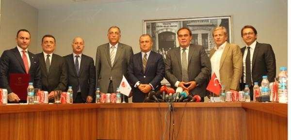 <p><b>21 Austos - Saat 13:00</b></p>  Gn ierisinde Reha Eken'in cenaze treninde nal Aysal ile Fatih Terim biraraya geldi...kilinin cenaze treni sonrasnda konu hakknda grmesi bekleniyordu ancak herhangi bir grme olmad...