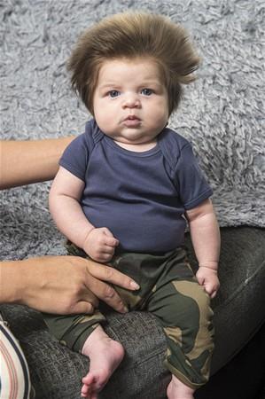 32 yandaki anne Chelsea Noon, olu Junior Cox-Noon ile birlikte alverie kp eve dnmenin iki saati atn sylyor.