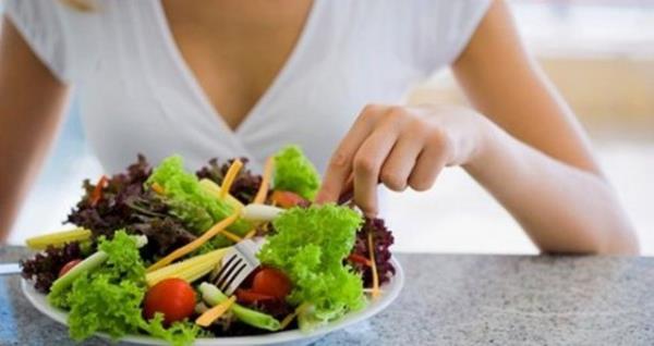 Doru seilen gdalar ile hem salkl, hem fit, hem de gen kalmann mmkn olduunu syleyen Diyetisyen Nilay Keeci, sofralardan eksik edilmemesi gereken 9 sper gday ve faydalarn yle sralad: