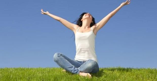 Pozitif dnn: Olumlu olmak insan bedenen ve duygusal olarak rahatlatr.