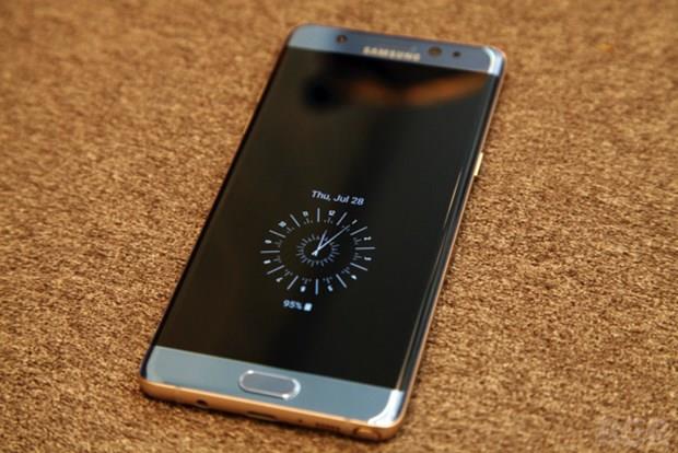 Samsung, getiimiz ay snma sorunu nedeniye dnya apnda yaklak 2.5 milyon akll telefonu deiim iin geri armt .