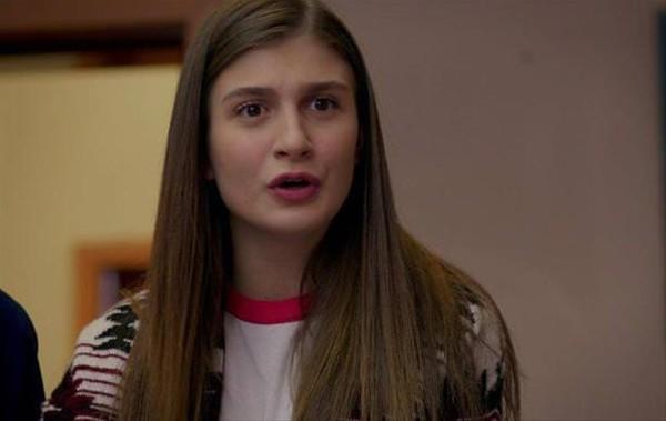 ala Irmak    'Krgn iekler'de rol olan gen oyuncunun annesi bakn kimmi...