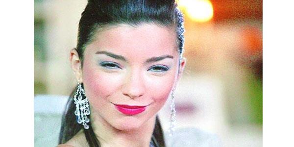 Ama gelimekte olan oyunculuunu "konuturduu" diziler Kr Srlar ve ardndan gelen Kuzey Gney oldu.