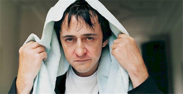 NEZLEY ANINDA GERYOR<br>  Nezleniz bir trl gemiyor mu? Kendinize bir soan partisi vermenizin zaman gelmi demektir. aynzn iinde bir adet dilimlenmi soan kaynatp iin, yannda da tuzlu soan halkalar yiyin. Vurun kafay yatn, uyandnzda kesinlikle daha iyi hissedeceksiniz.