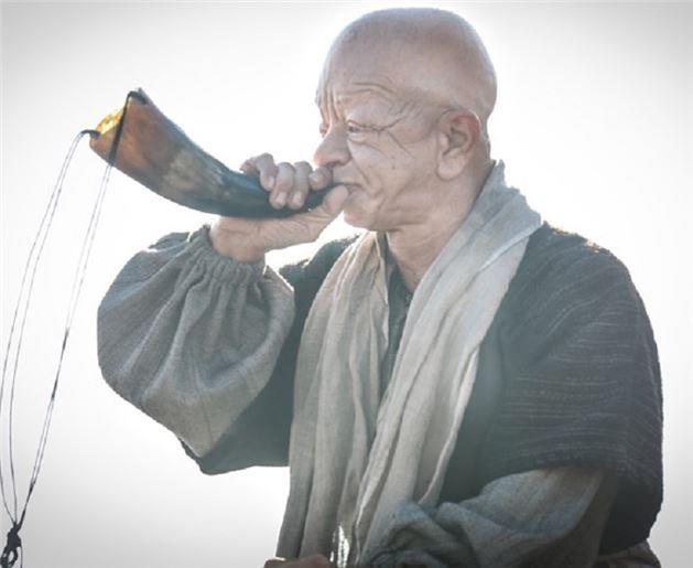 Mehmet Cerraholu: Cazgr, Simon&#8217;un hizmetkar.