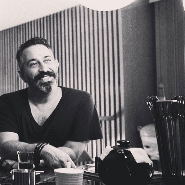 Cem Ylmaz&#8217;n paylat fotoraflarda olu Kemal ile olan benzerlii de dikkat ekti.