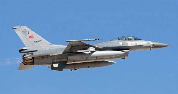 22 Kas�m 1994, Manyas G�l� -   Band�rma �ss�'nden gece e�itim u�u�u i�in havalanan u�ak kalk��tan k�sa bir s�re sonra Manyas G�l�'ne d��t�. U�aktan ayr�lamayan pilot �ehit oldu.