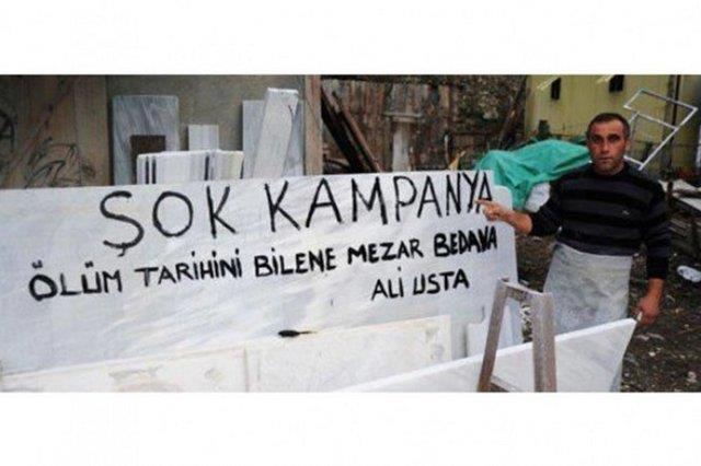 Byle Promosyon Grlmedi Artvin&#8217;in Borka ilesinde 7 yldr mermercilik iiyle uraan Ali Nalbant ilerinin daha iyi gitmesi amacyla &#8220;lm yln bilene mermerden mezar&#8221; bedava kapyor. Borka-Hopa karayolu zerinde bulunun mermer atlyesinde yaklak 2 yl nce bir kampanya balatan Ali Nalbant bugne kadar 87 kiinin kampanyaya katldn ancak kimsenin lm yln bilemediini syledi.